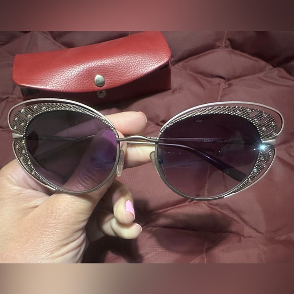 Sunglasses Jean Lafont Paris
Titanium lightweight purple Butterfly Shaped. - Picture 7 of 8